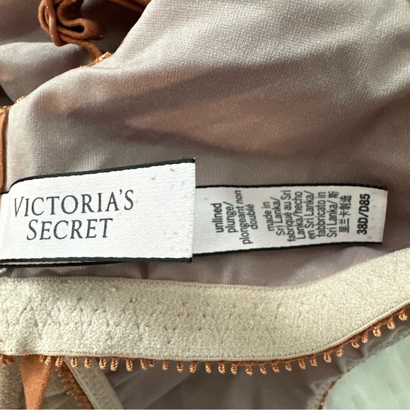 Victoria’s Secret Unlined Plunge Bra 38D Lace Camel Brown Underwire Neutral Tan - Picture 4 of 6